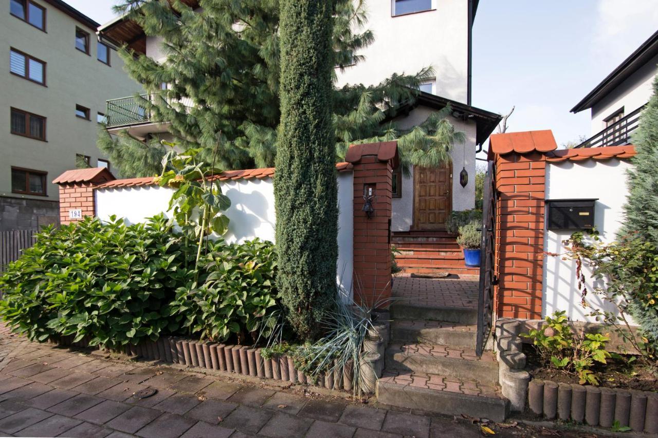 Apartament Na Fatimskiej Krakau Exterior foto